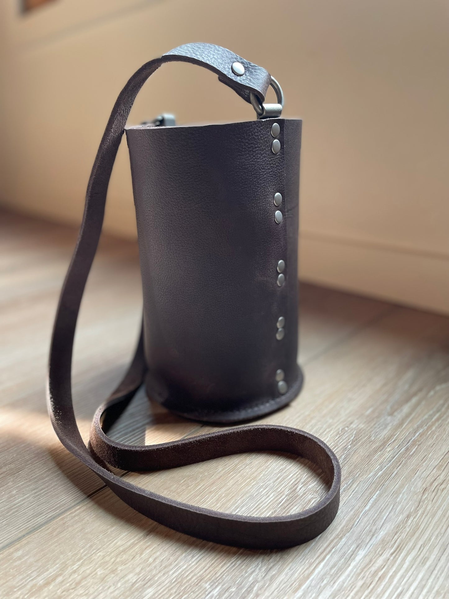 Small Bucket Crossbody - Brown Bullhide