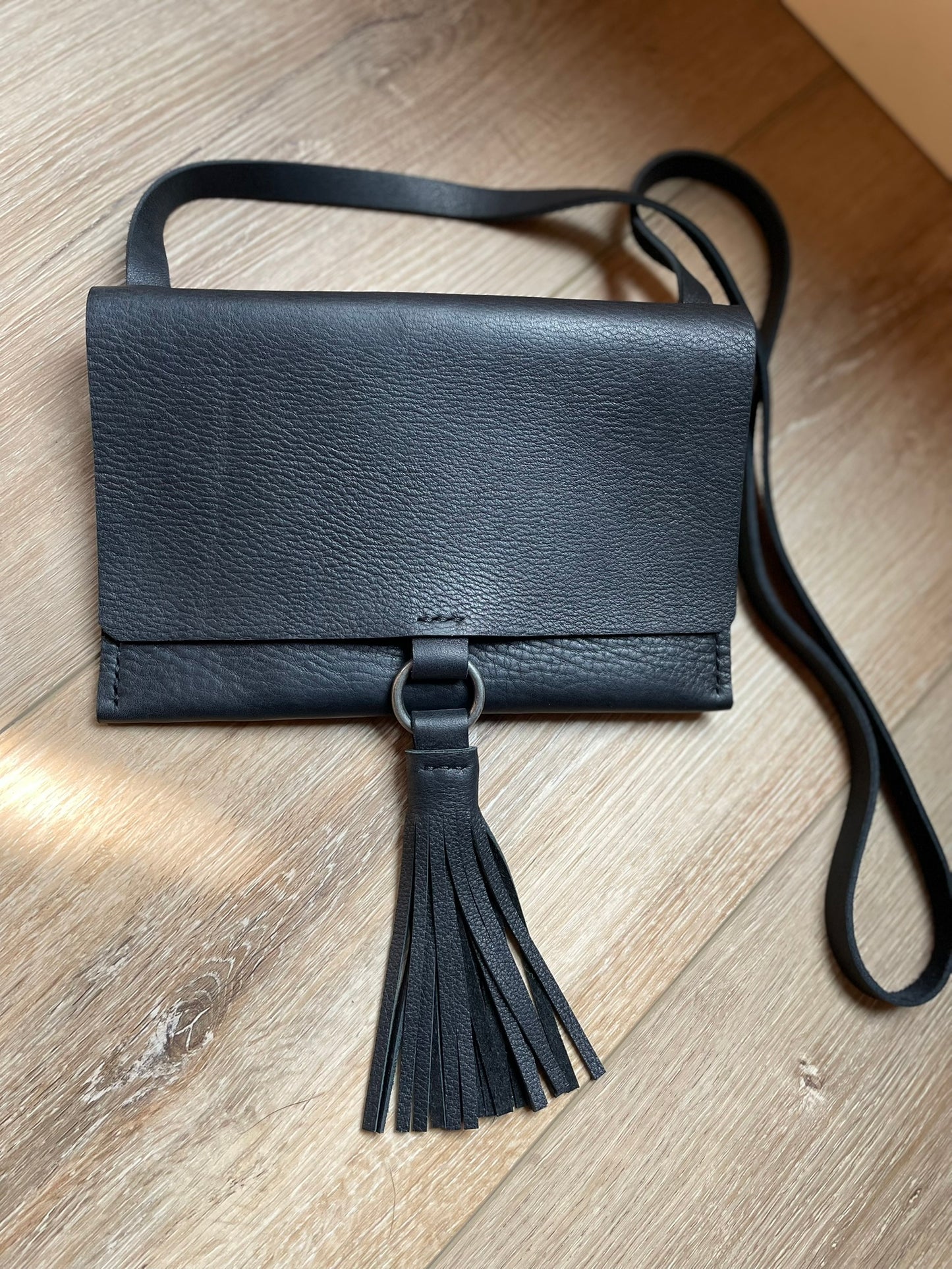 Small Envelope Crossbody/Shoulder Bag - Black
