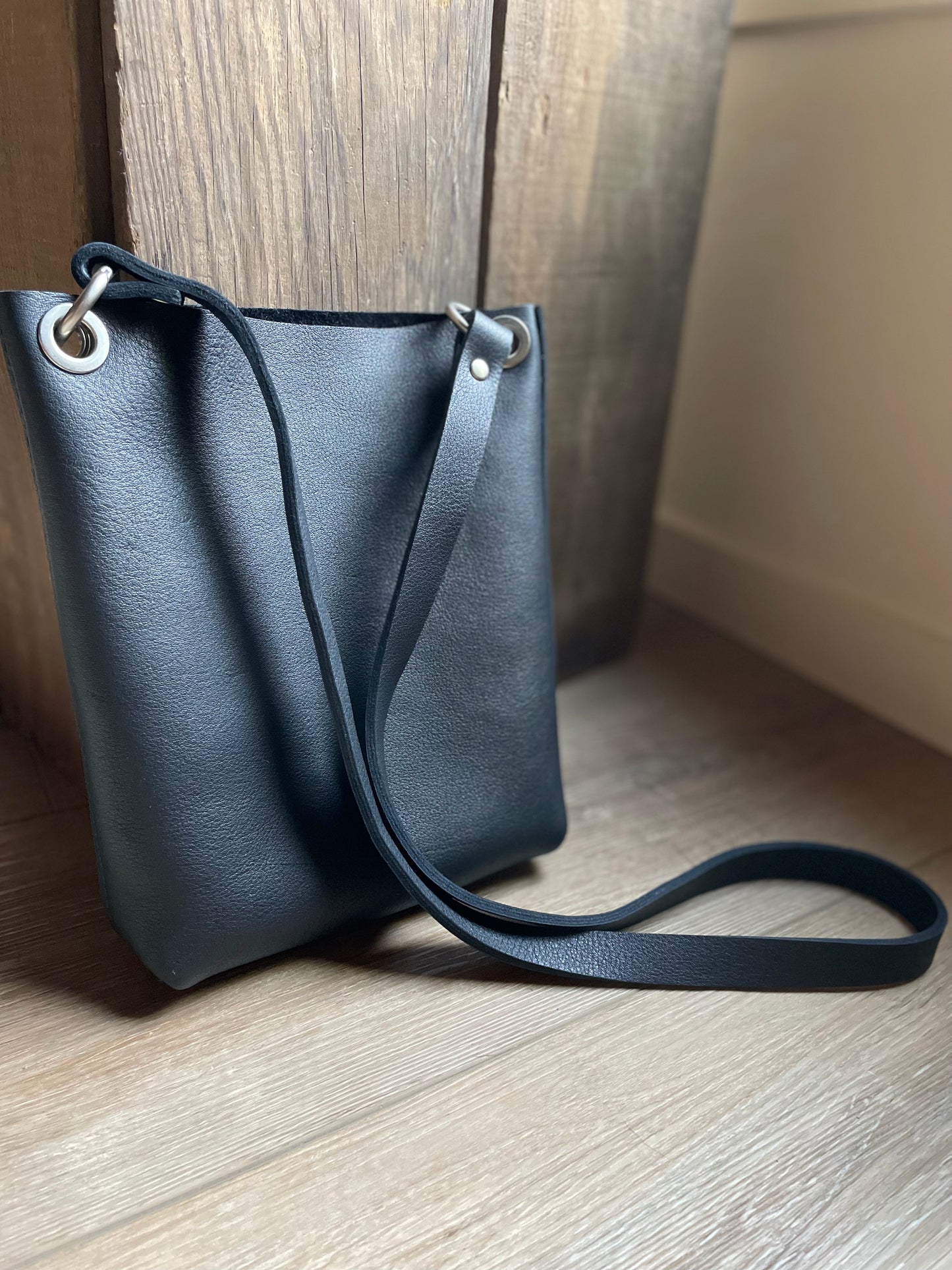 Small Crossbody/Shoulder Bag - Black