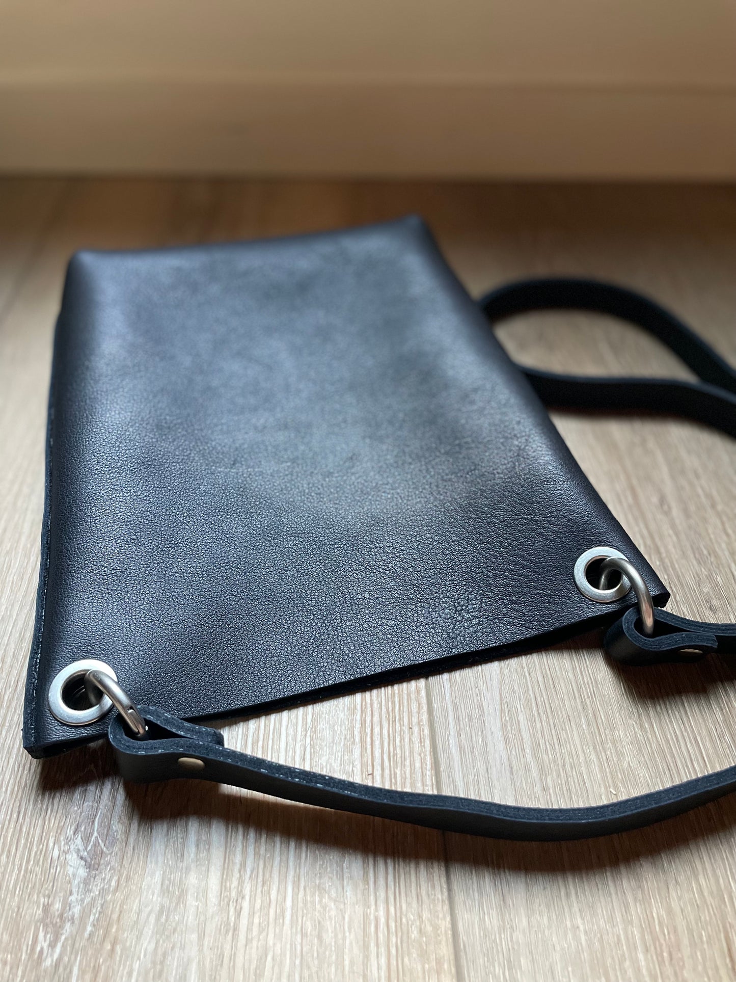 Small Crossbody/Shoulder Bag - Black