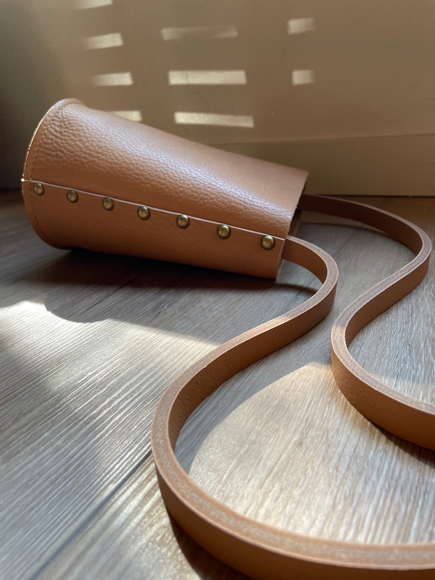 Small Bucket Crossbody - Tan Bullhide with rivets