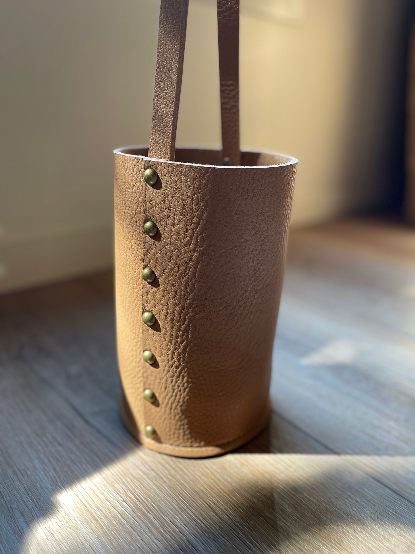 Small Bucket Crossbody - Tan Bullhide with rivets