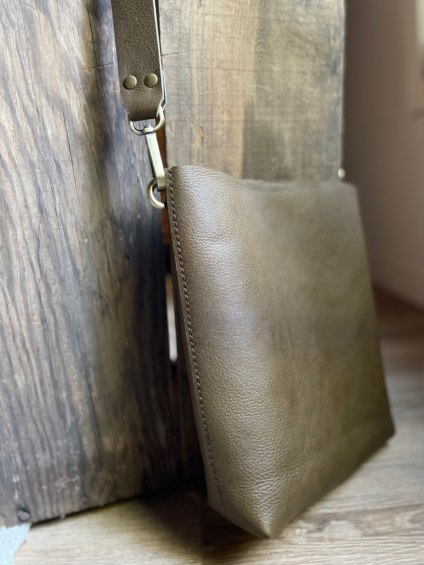 Medium Super Soft Bucket, Crossbody Bag - Deep Olive