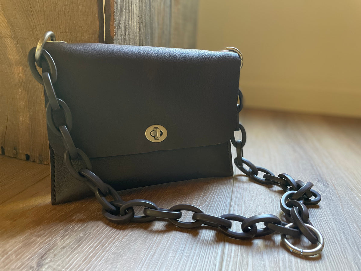 The jbrand Pochette - Chocolate