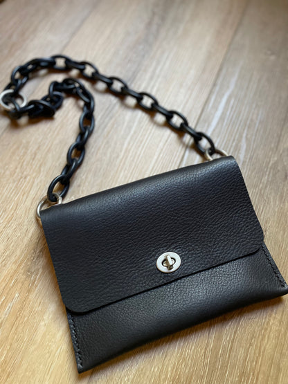 The jbrand Pochette - Black